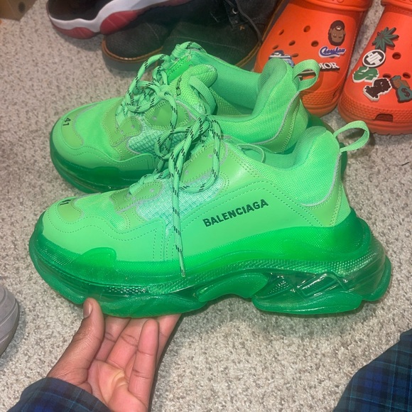 Balenciaga Triple S - Picture 2 of 6